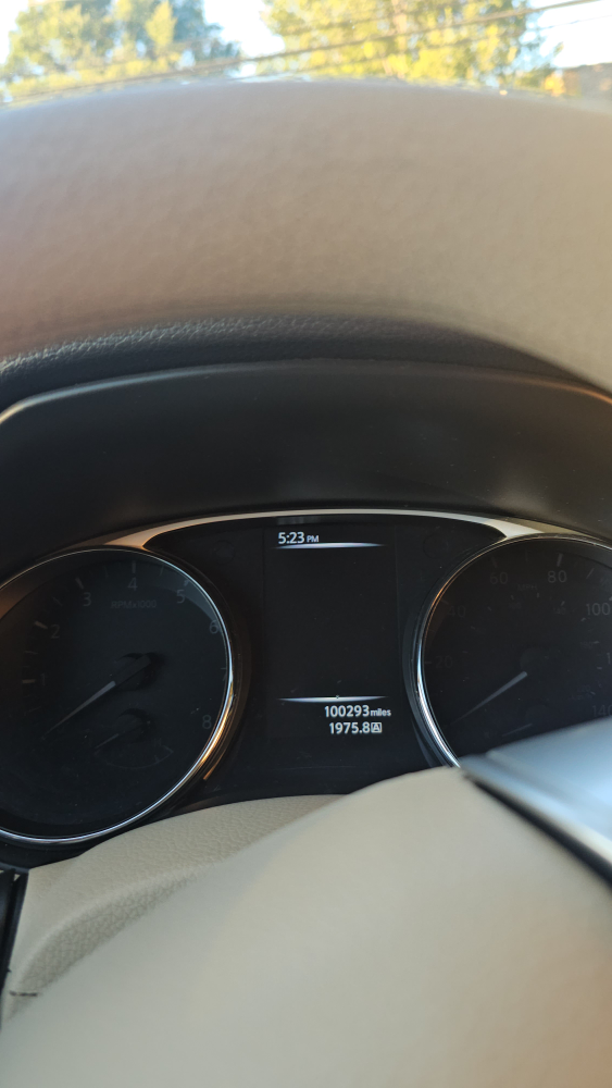 Nissan Rogue - photo 2