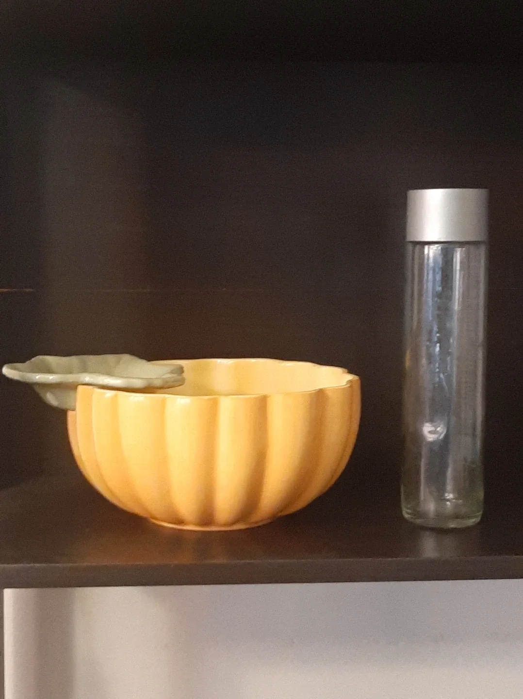 Yellow Ceramic Pumpkin Bowl with Leaf image indicator(6)