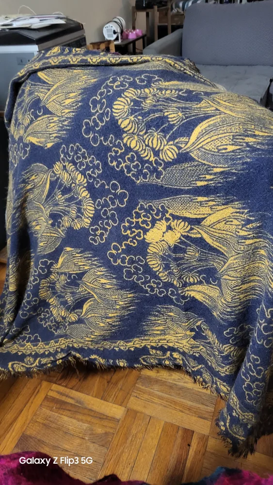 🥕Blue & Gold Patterned Throw/shall image indicator(3)