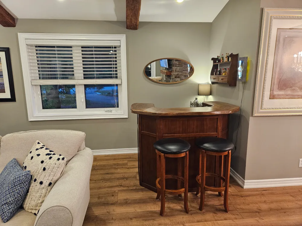 Brunswick Contender Series Bar + 2 chairs image indicator(7)