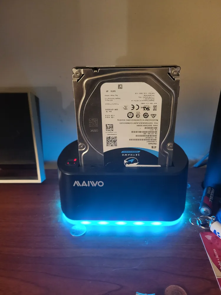 MAIWO Hard Drive Docking Station for 2 hard drives thumbnail