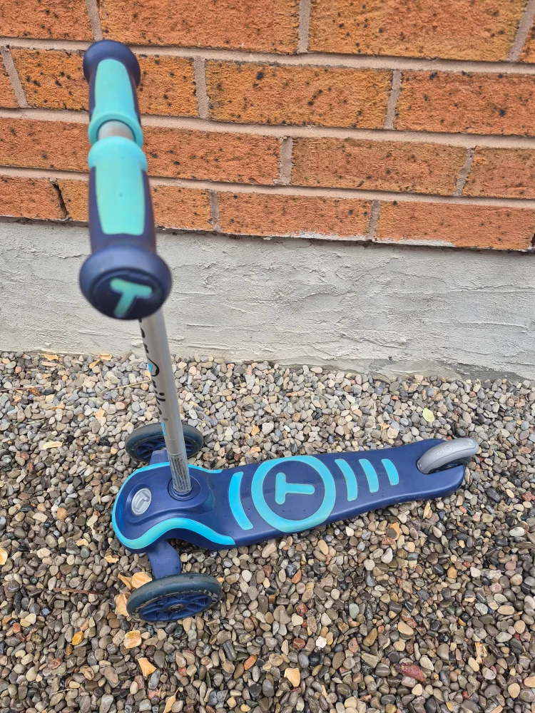 Kids Scooter - Blue thumbnail