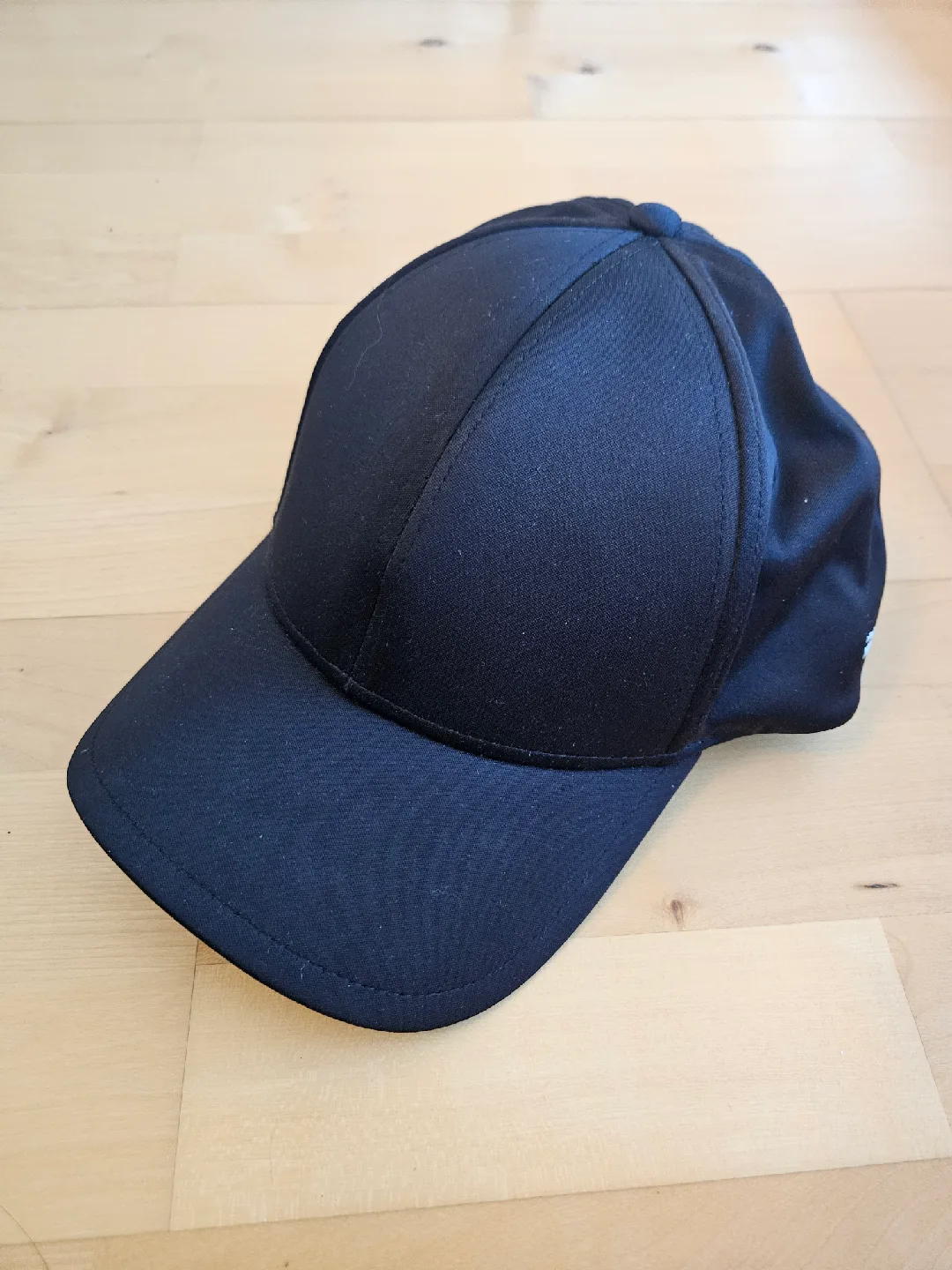 Topknot Black Baseball Cap - Size M/L image indicator(2)