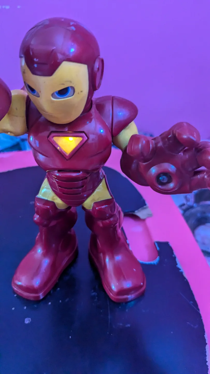 Marvel Super Hero Squad Iron Man Action Figure image indicator(2)