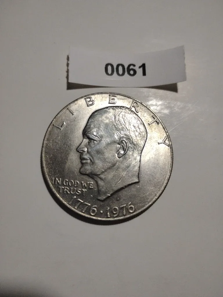 1976 Eisenhower One Dollar Coin thumbnail