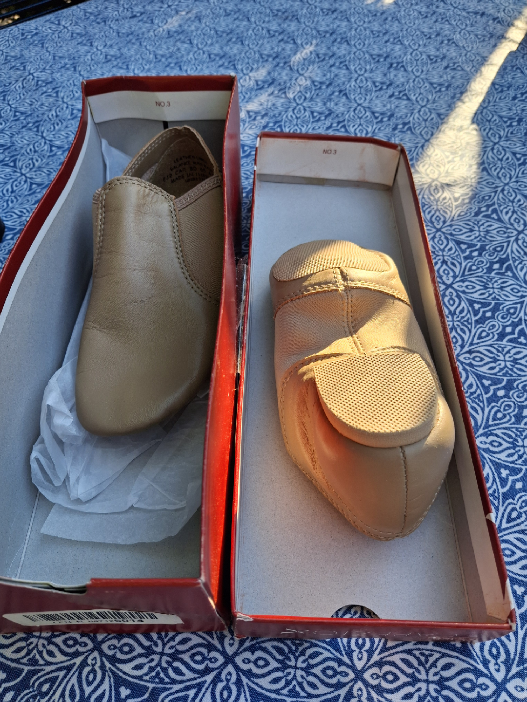 Capezio Dance Shoes Size 4.5M - photo 4
