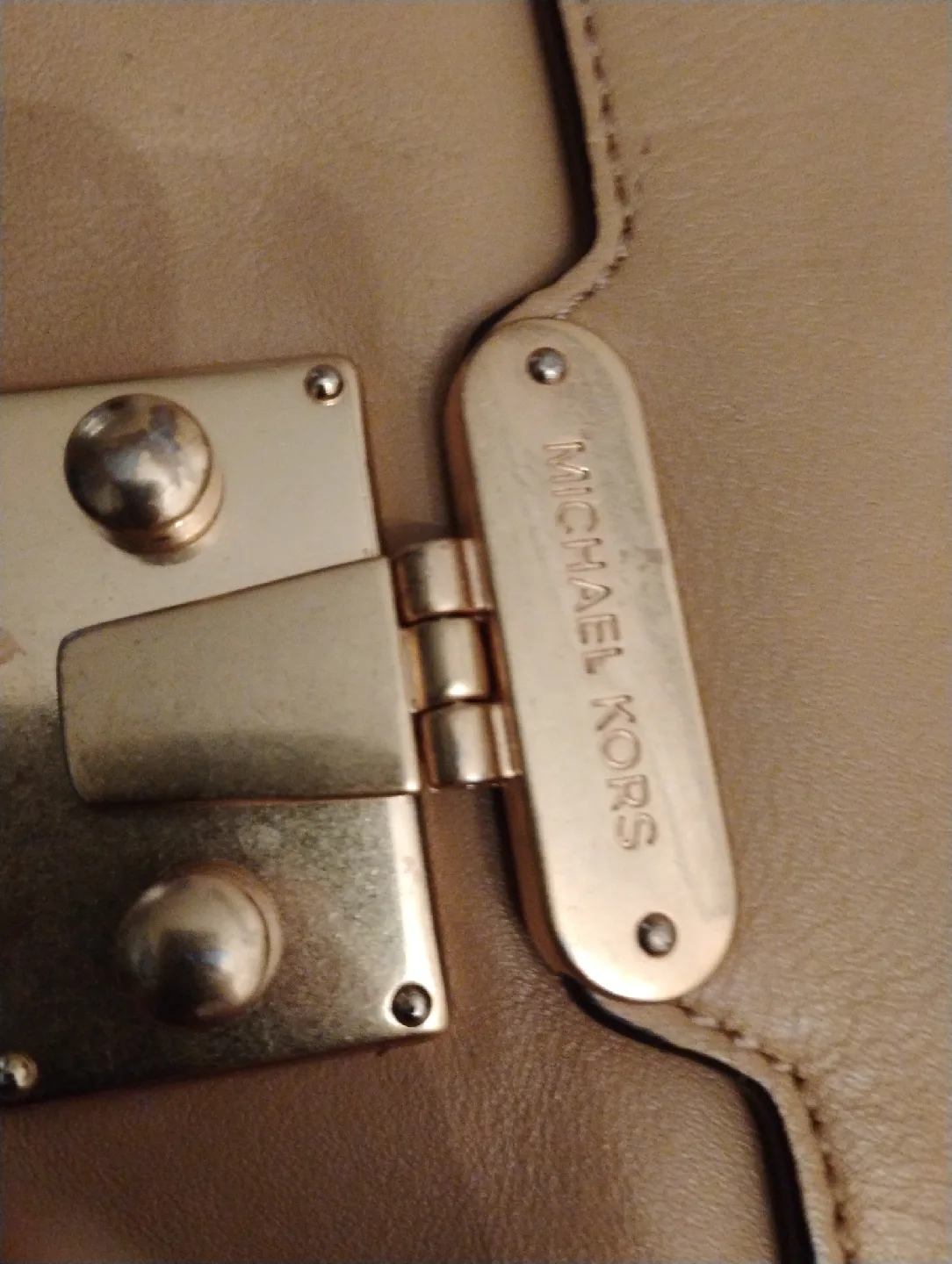 Michael Kors Tan Leather Handbag image indicator(4)