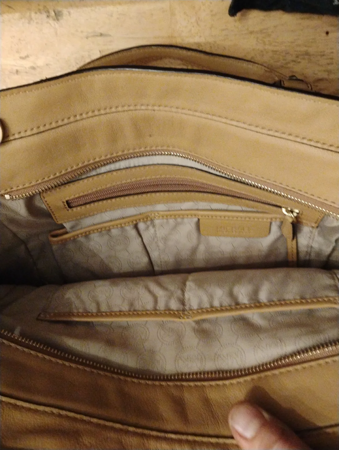 Michael Kors Tan Leather Handbag image indicator(7)