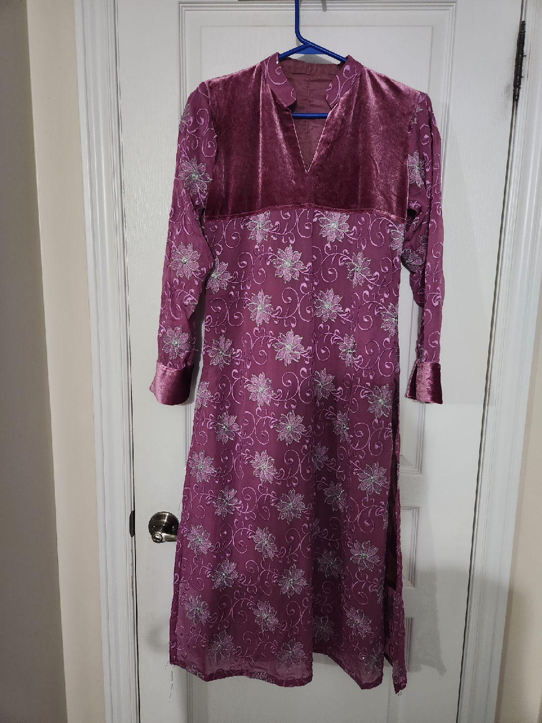 Purple Embroidered Salwar Kameez Suit