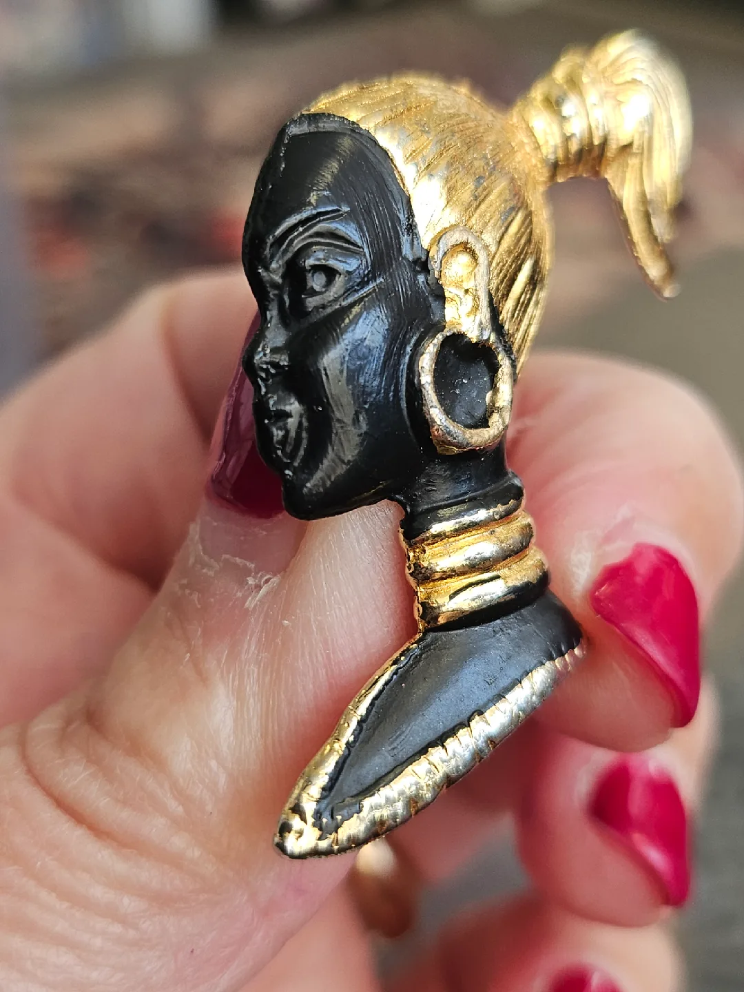 Vintage African Woman Head Brooch - Gold & Black image indicator(3)