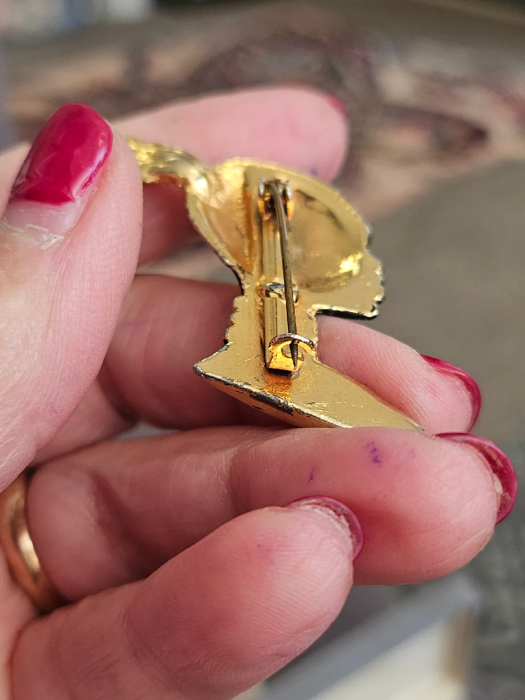 Vintage African Woman Head Brooch - Gold & Black image indicator(5)