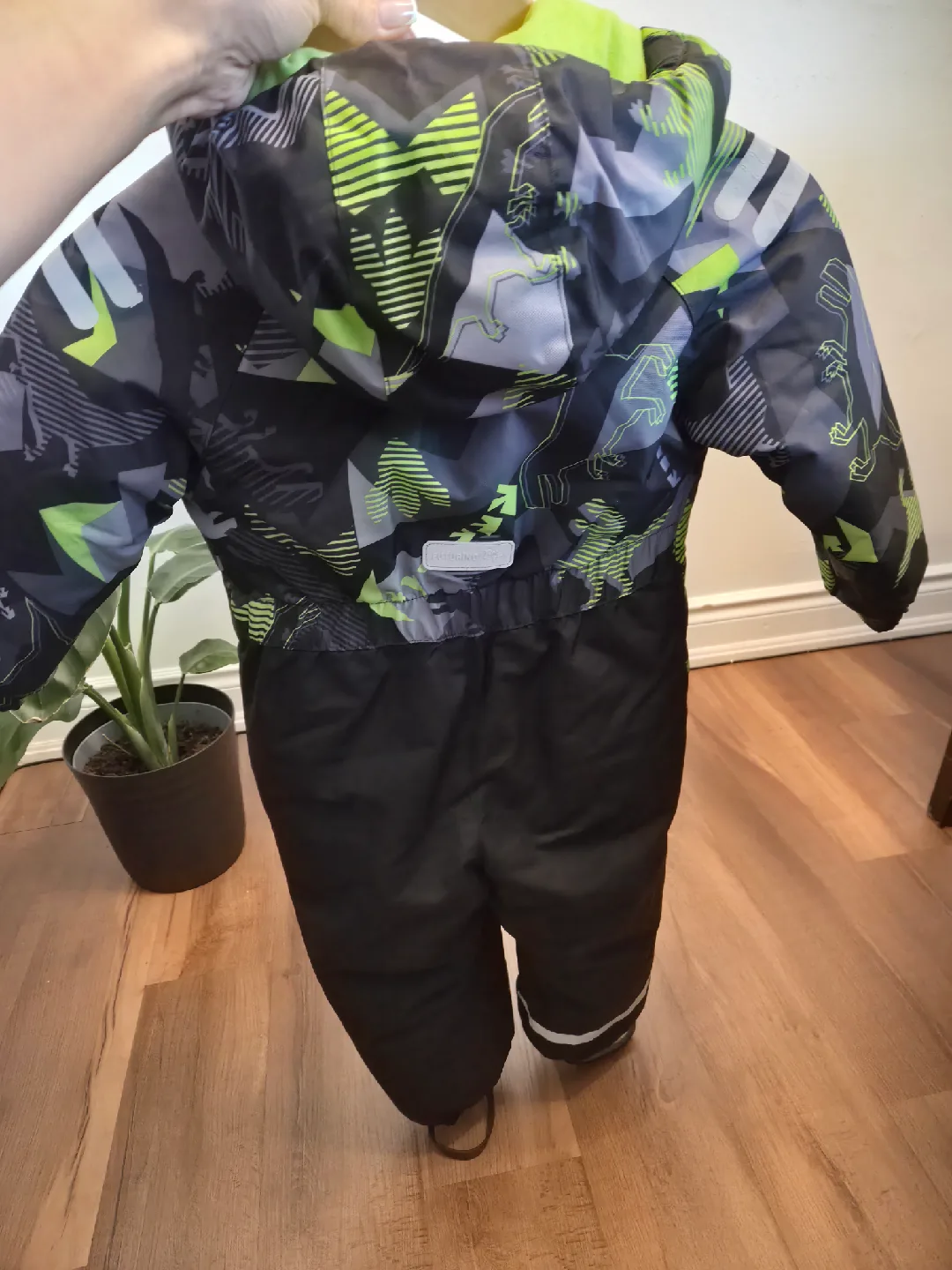 Futurino Boys Snowsuit Size 104 image indicator(2)