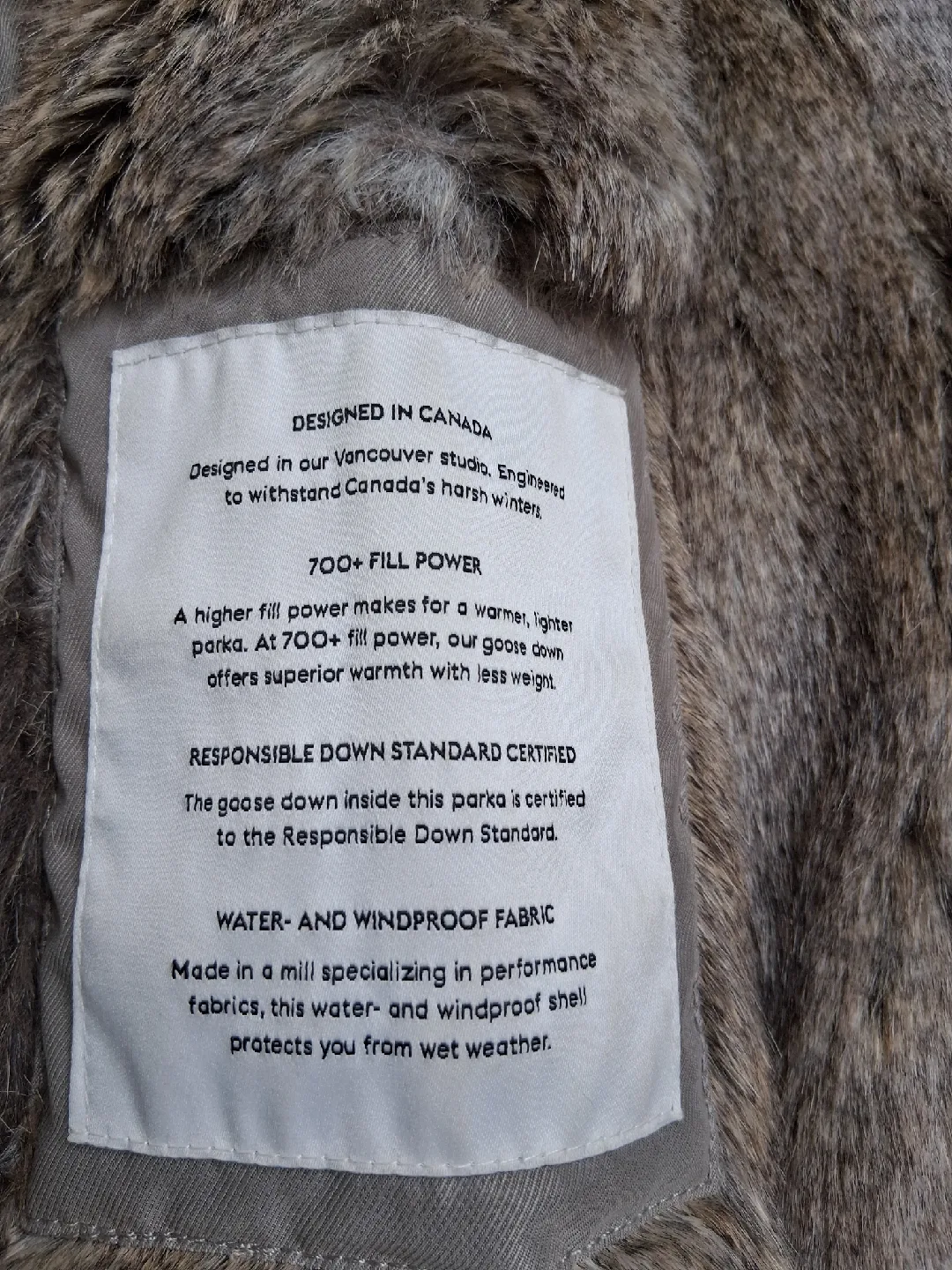 Aritzia  Babaton Oskar Parka - Size L image indicator(2)