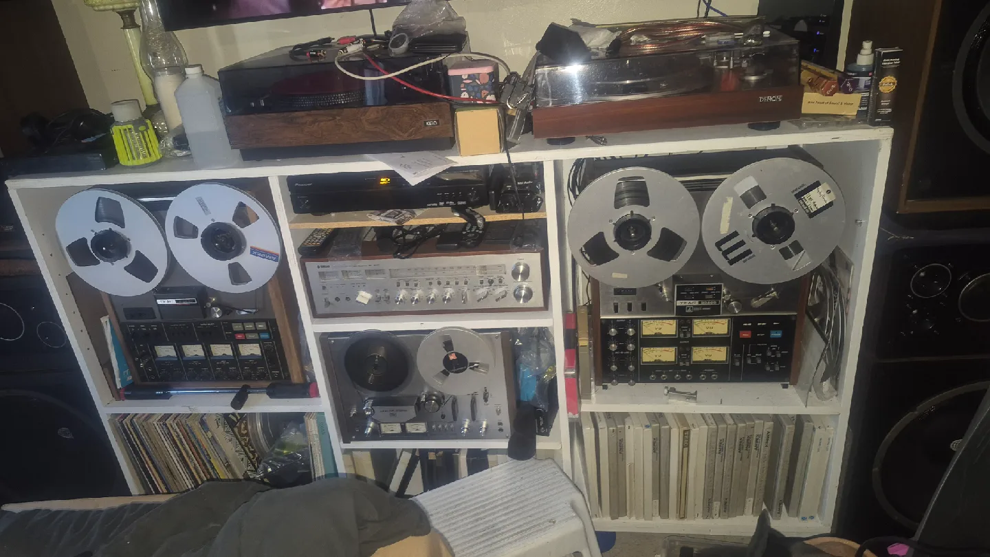 Yamaha CR-2020 Natural Sound Stereo Receiver image indicator(8)