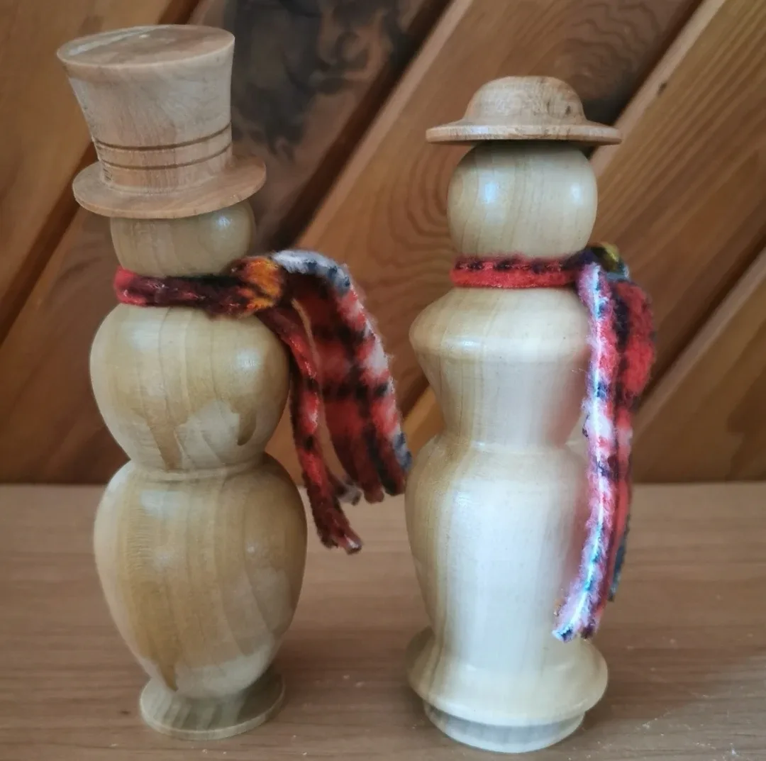 Hand-Turned Wooden Christmas Decor image indicator(4)