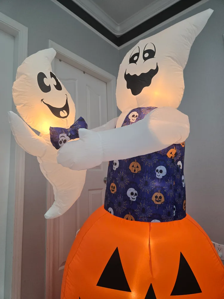 Gemmy halloween inflatables animatronic 6 ft image indicator(3)