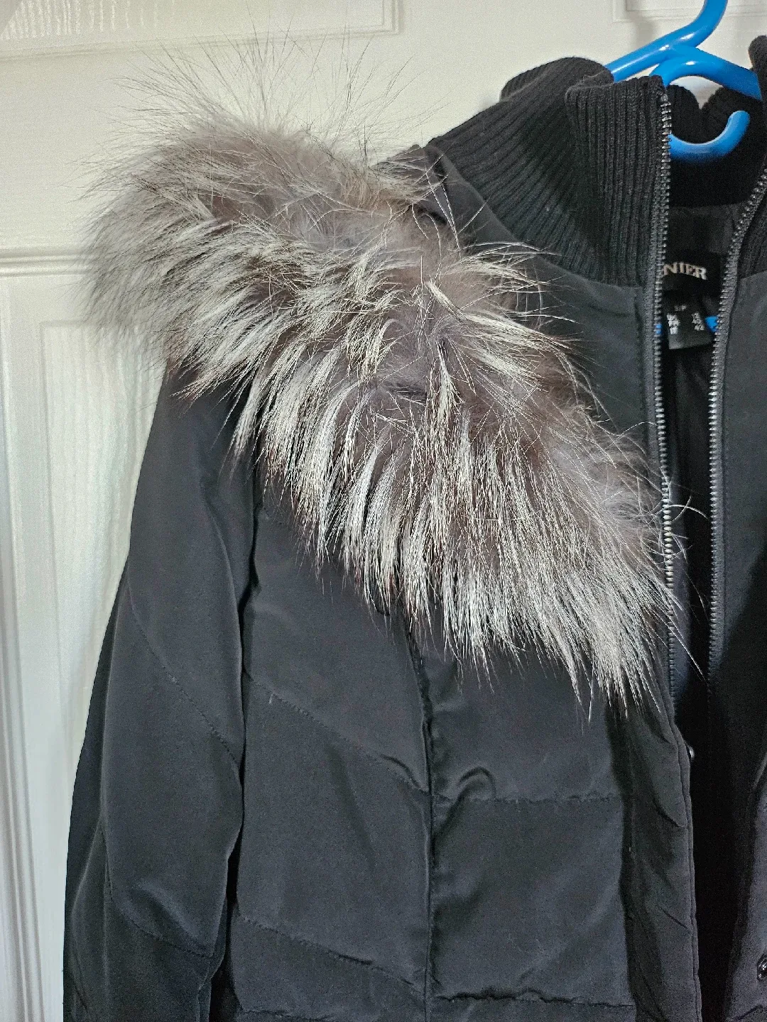 Danier Black Down Filled Winter Coat image indicator(2)