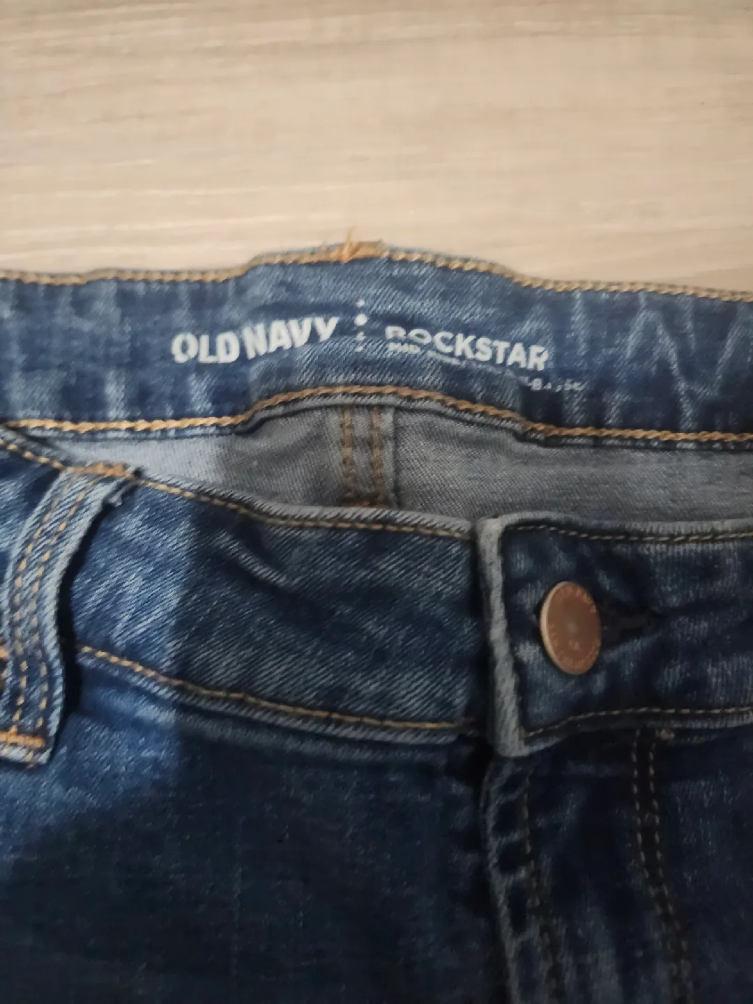 Old Navy Rockstar Ripped Jeans - Size 10 image indicator(2)