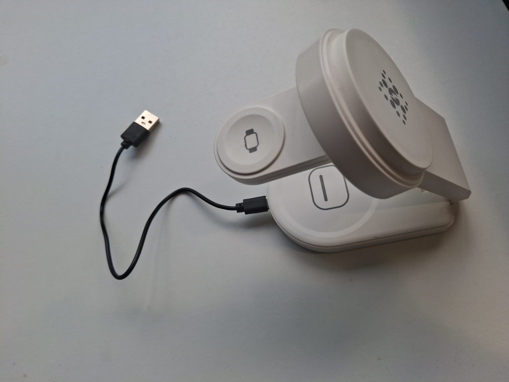 B-23 3 in 1 Foldable Magnetic Wireless Charger Phone Holder - photo 3