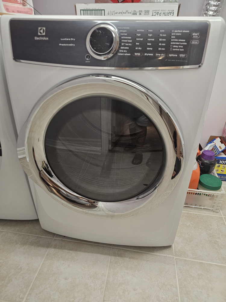 Electrolux LuxCare PredictiveDry Clothes Dryer