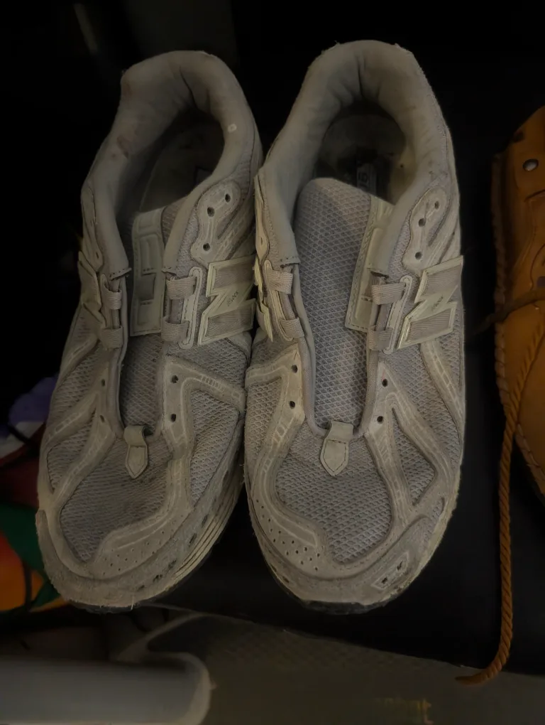 New Balance 1906R Grey Sneakers image indicator(3)