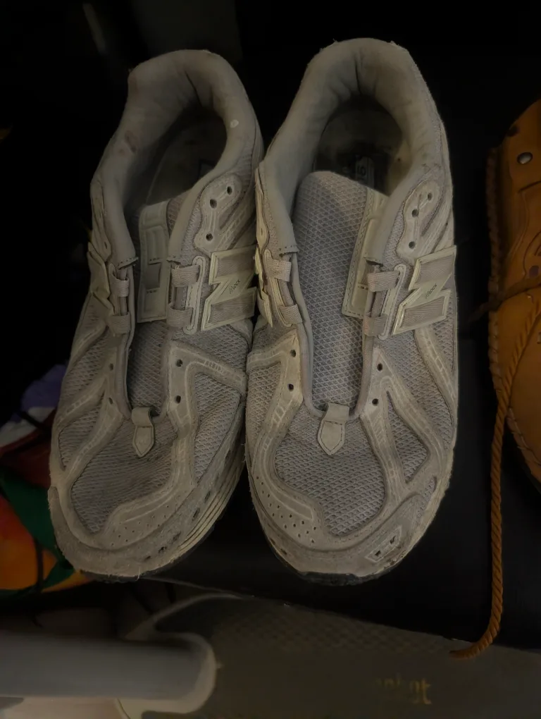 New Balance 1906R Grey Sneakers image indicator(4)