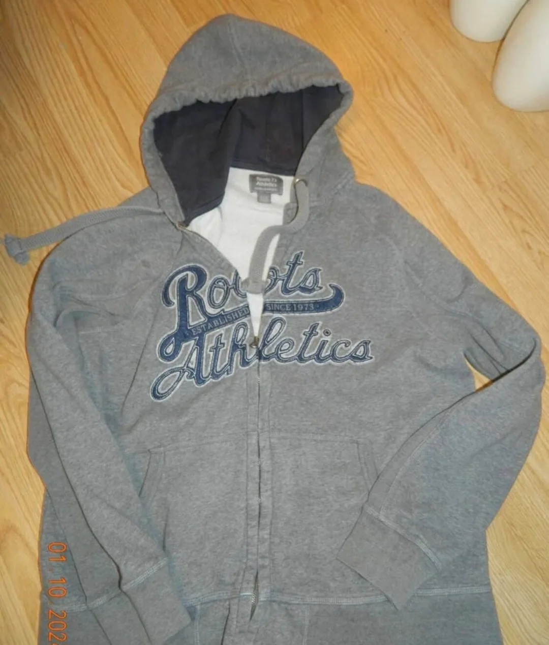 mens Roots Athletics Zip-Up Hoodie..size xl thumbnail