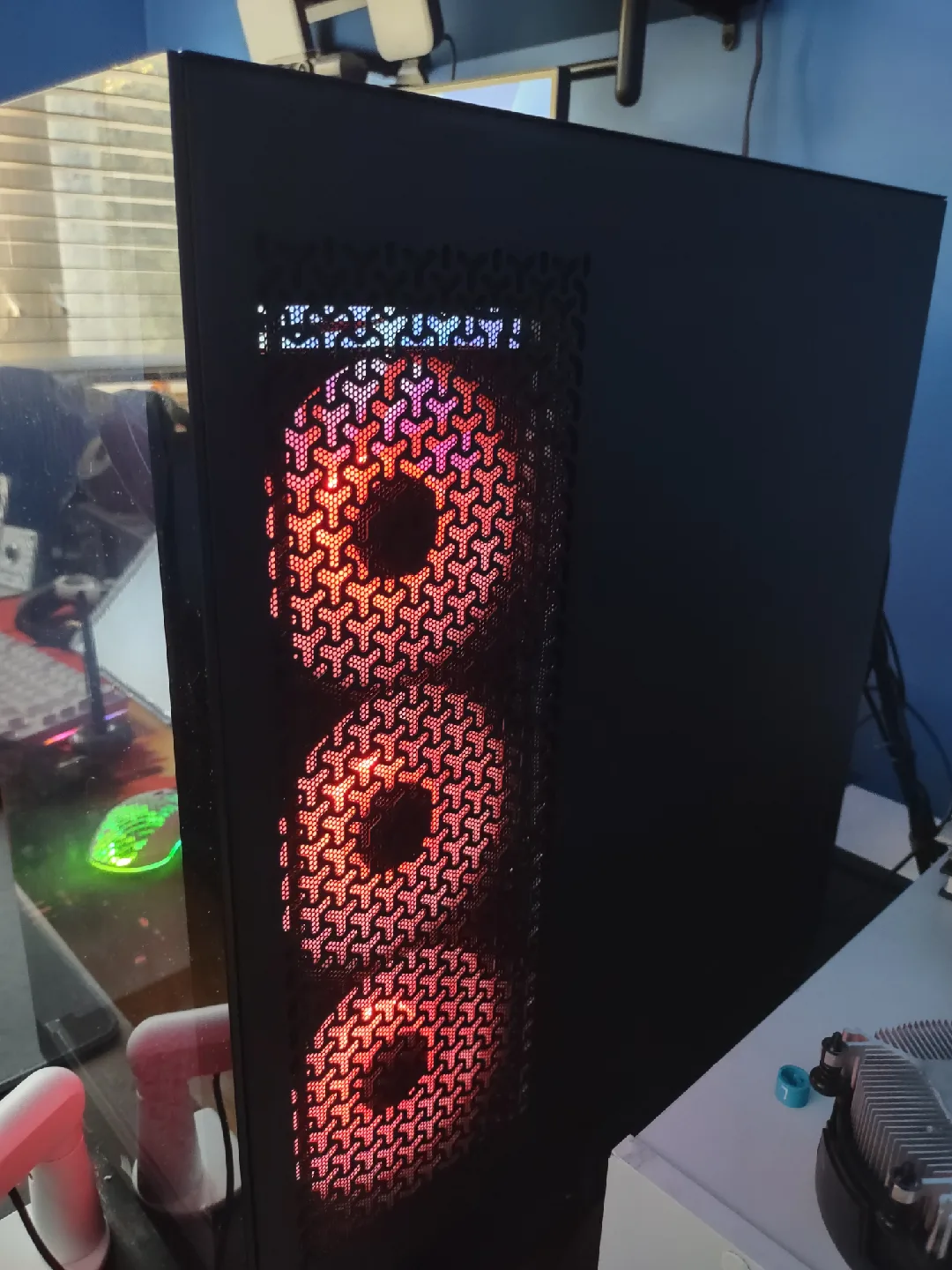 Custom Built Gaming Desktop image indicator(7)