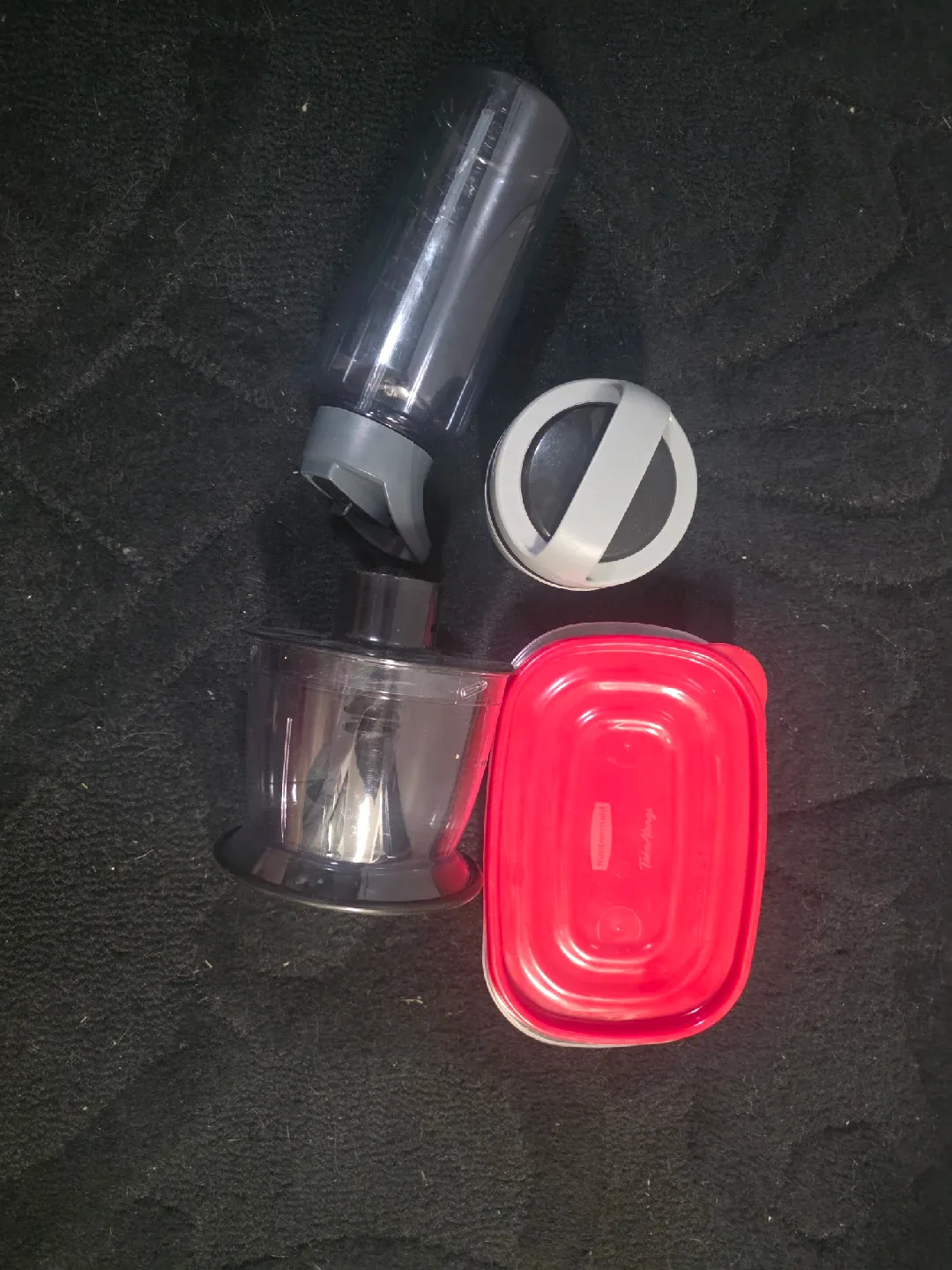 Rubbermaid & Unknown Food Containers thumbnail