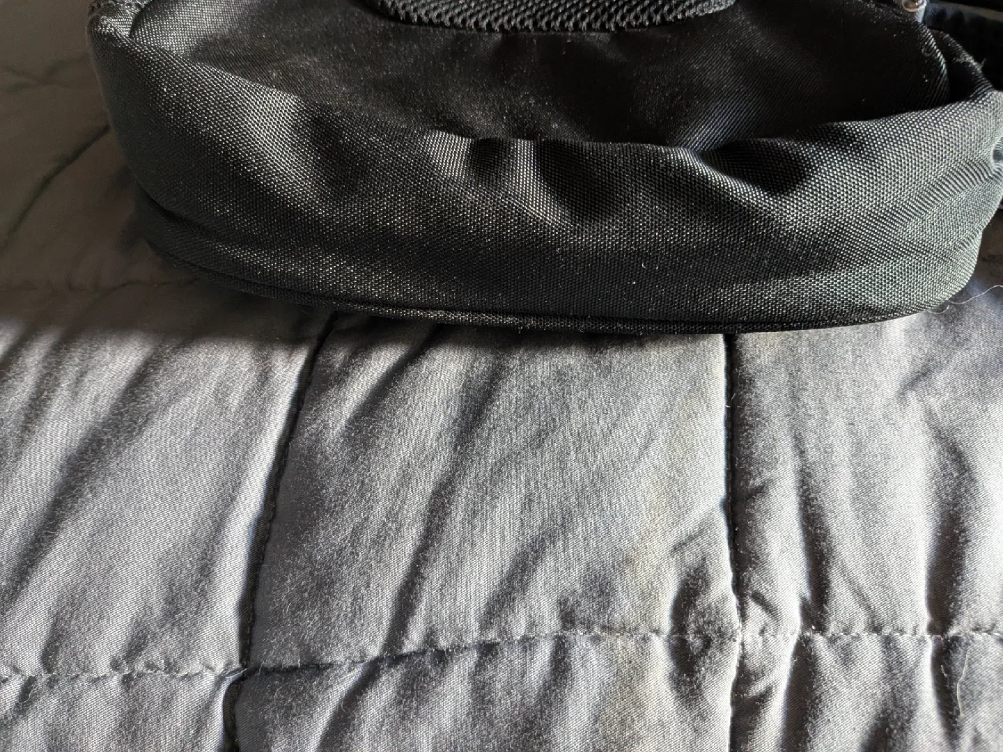 Swiss Gear Black Shoulder Bag - RFID Protection image indicator(7)