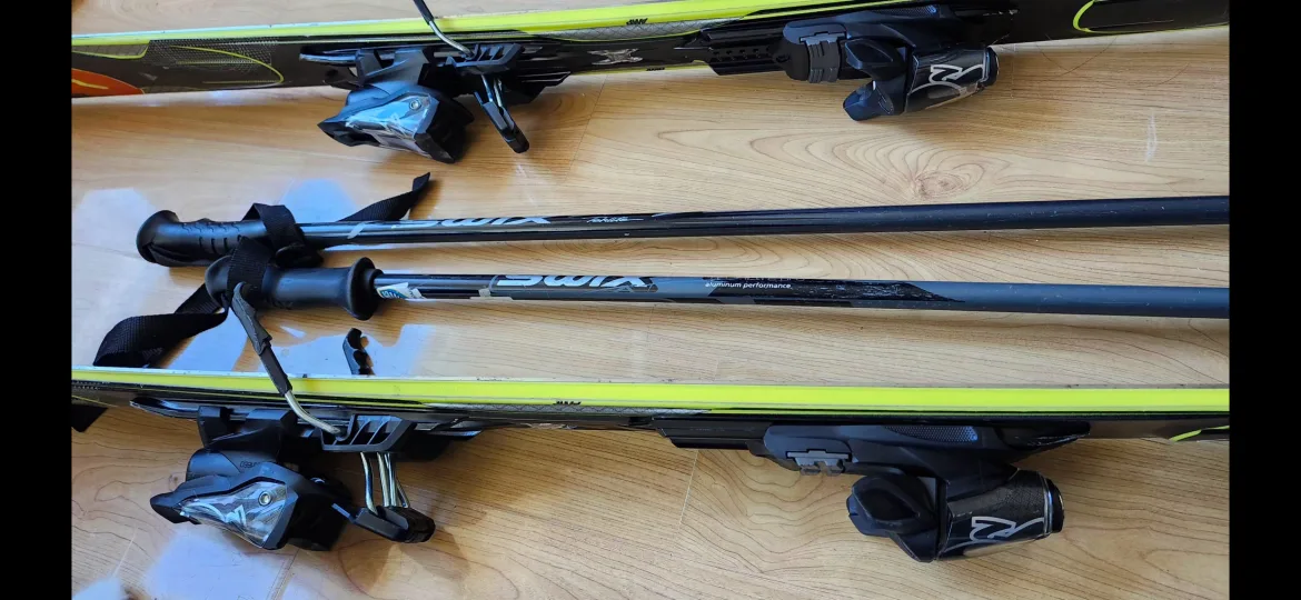 Skis and Swix Poles. 174cm image indicator(5)