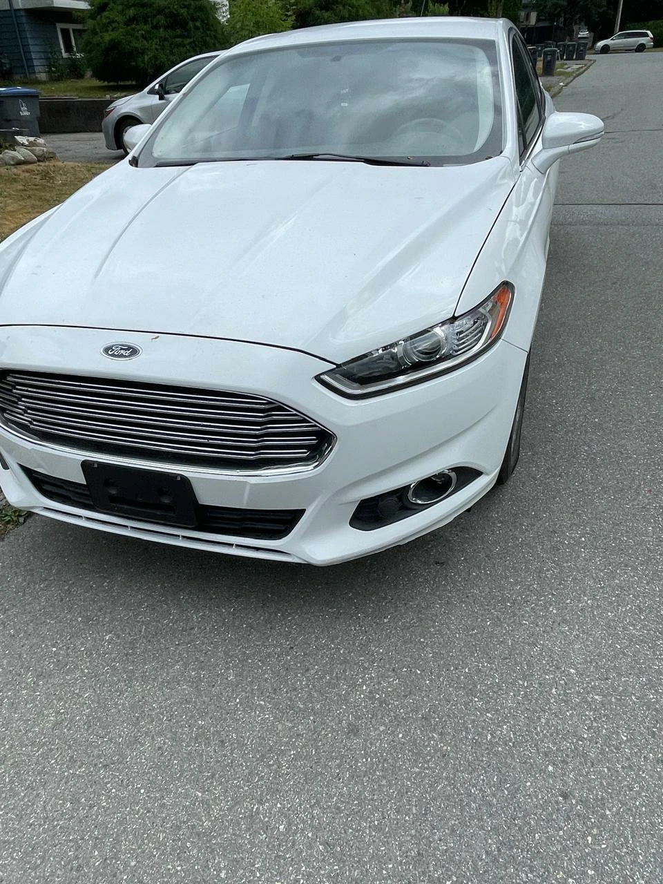 2015 White Ford Fusion Sedan