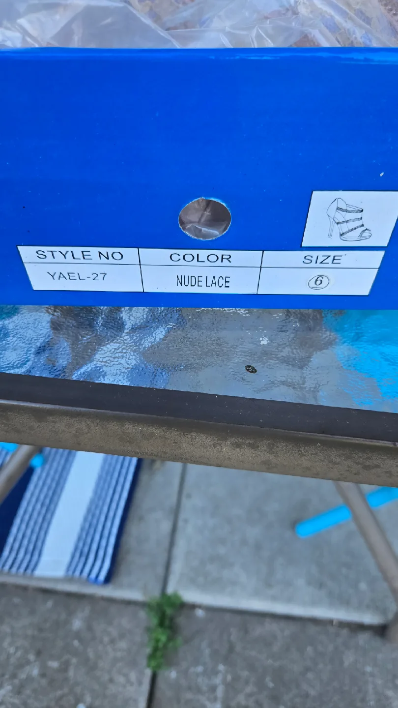 De Blossom Collection Nude Lace Heels image indicator(2)