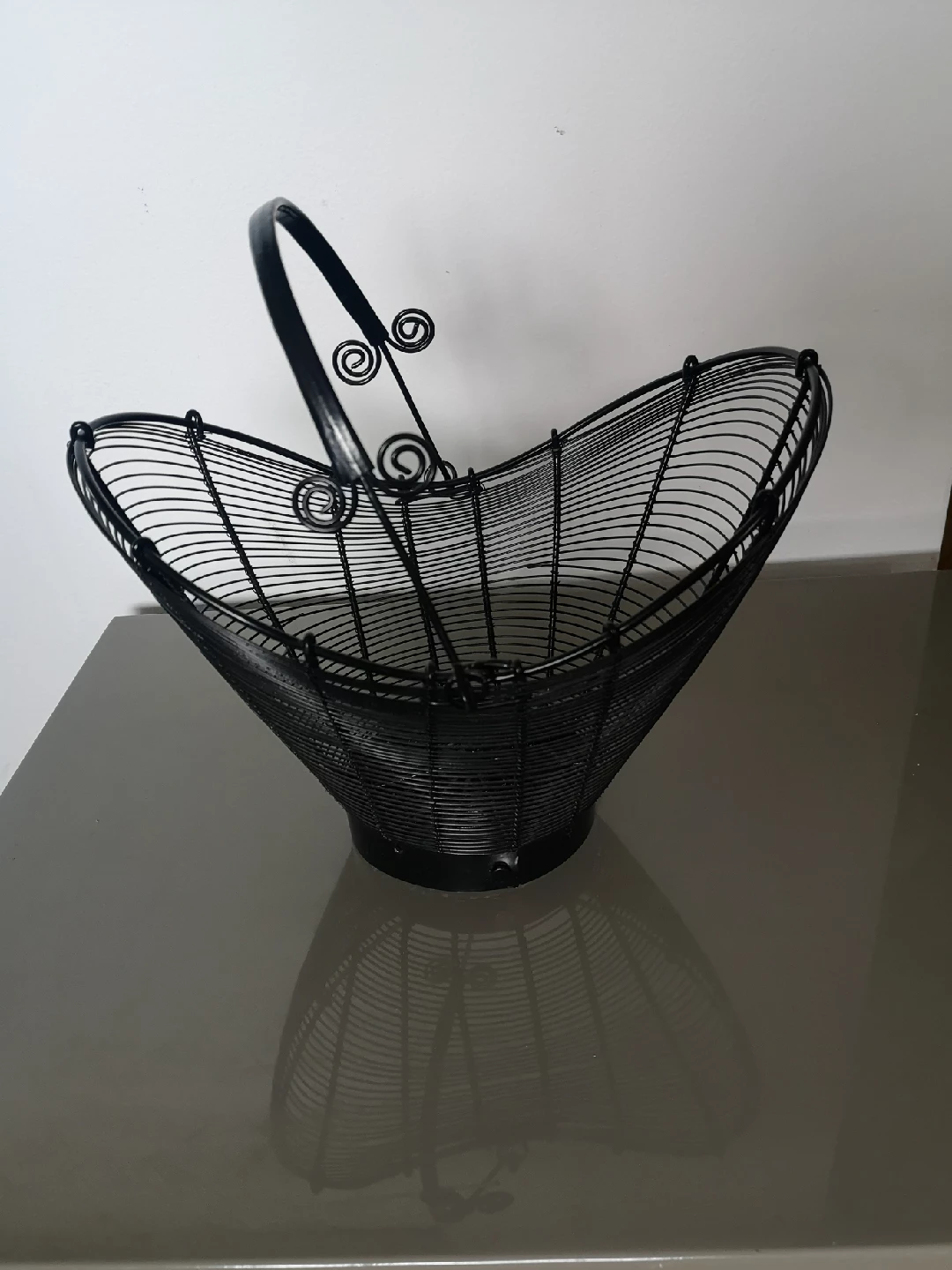 Black Wire Fruit Basket with Handle