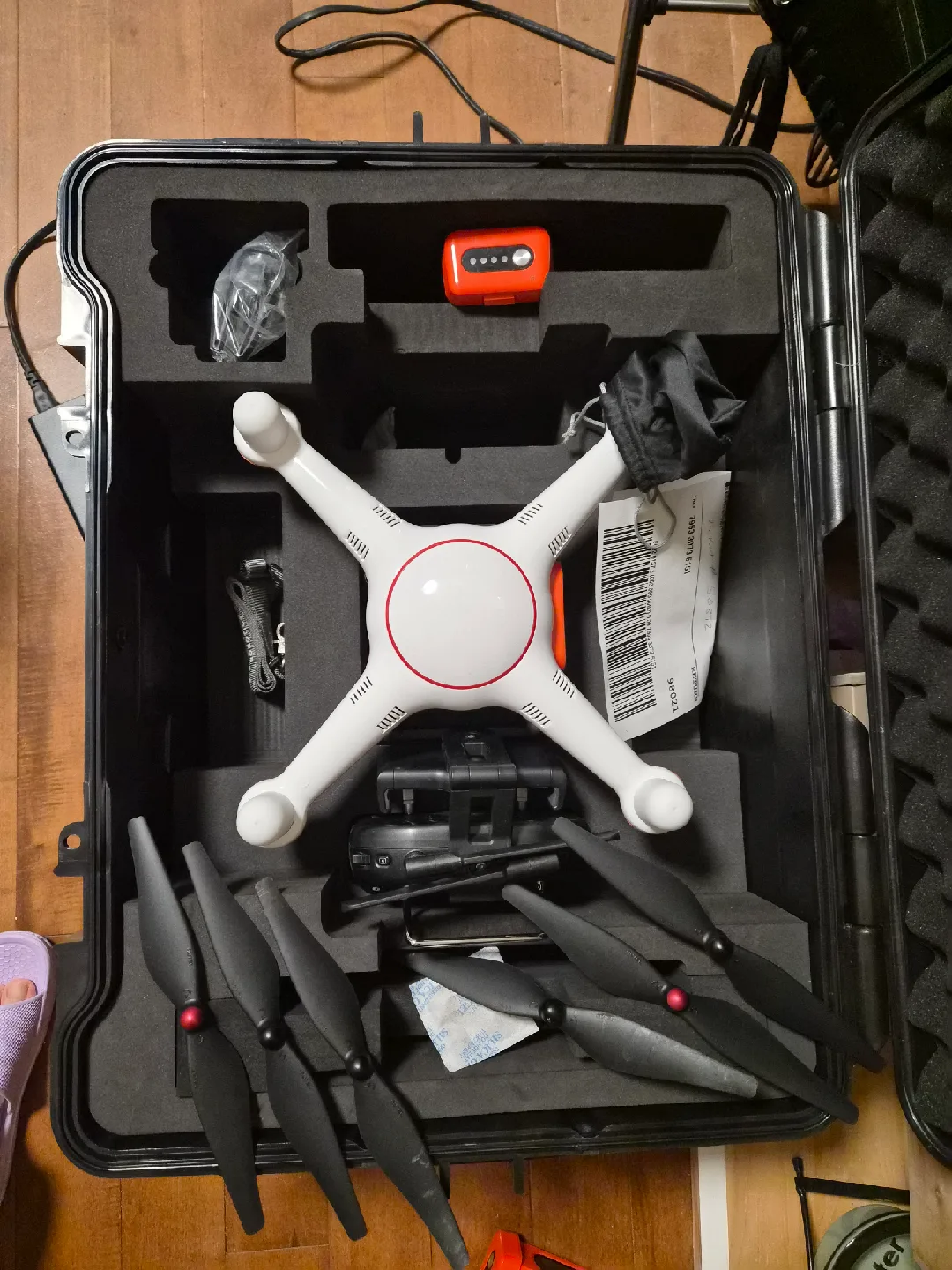 Autel Robotics Drone with Case image indicator(2)