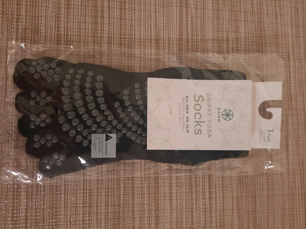 Gaiam Grippy Yoga Socks - New thumbnail