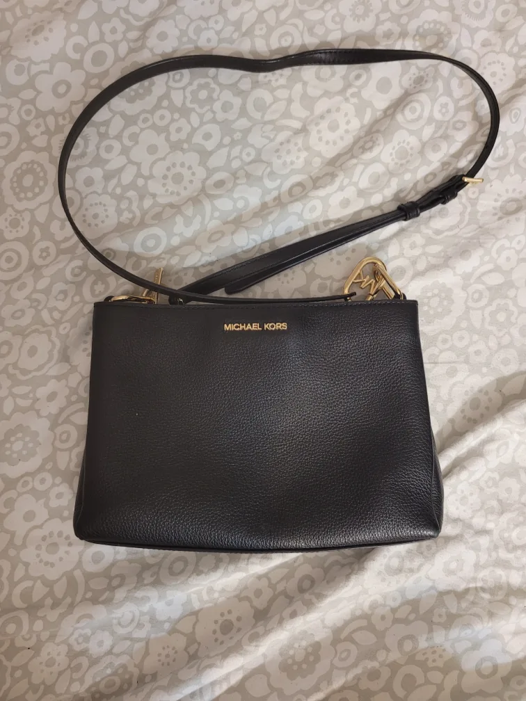 Michael Kors Black Leather Crossbody Bag image indicator(2)