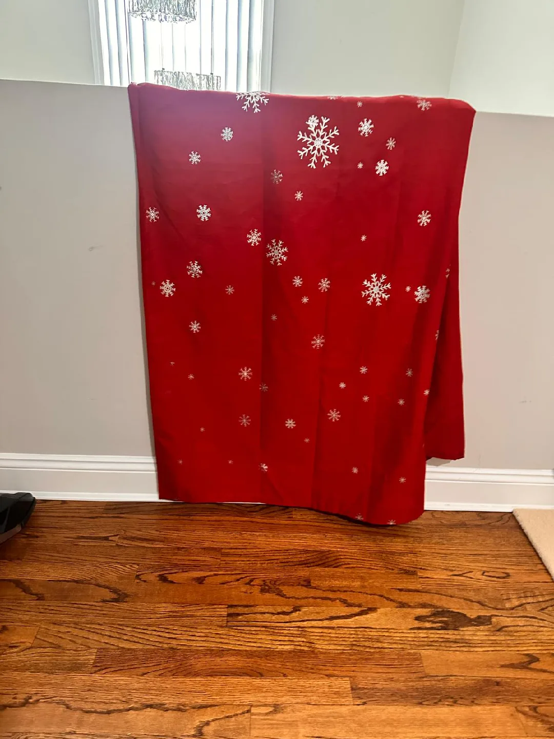 Assorted Decorative Curtains image indicator(6)