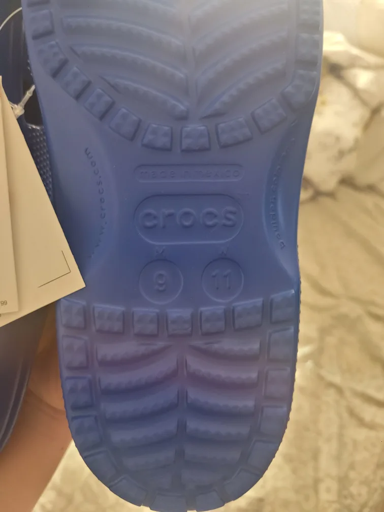 New Crocs Classic Clog, Blue, Men's 9/Women's 11 image indicator(3)