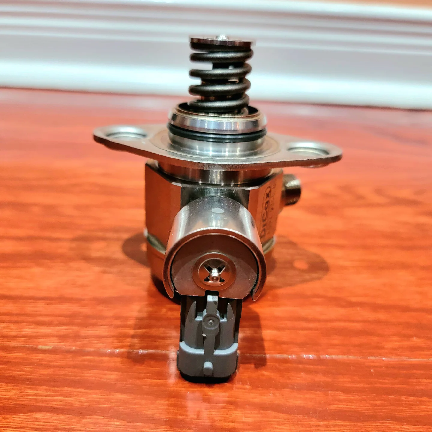 DrCax High Pressure Fuel Pump AG9Z-9350-B image indicator(6)