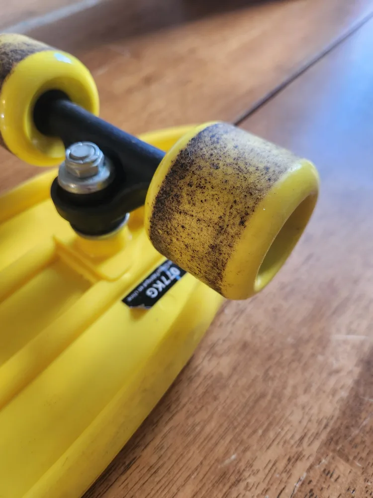 World Industries "Wet Willy" Penny Board image indicator(6)