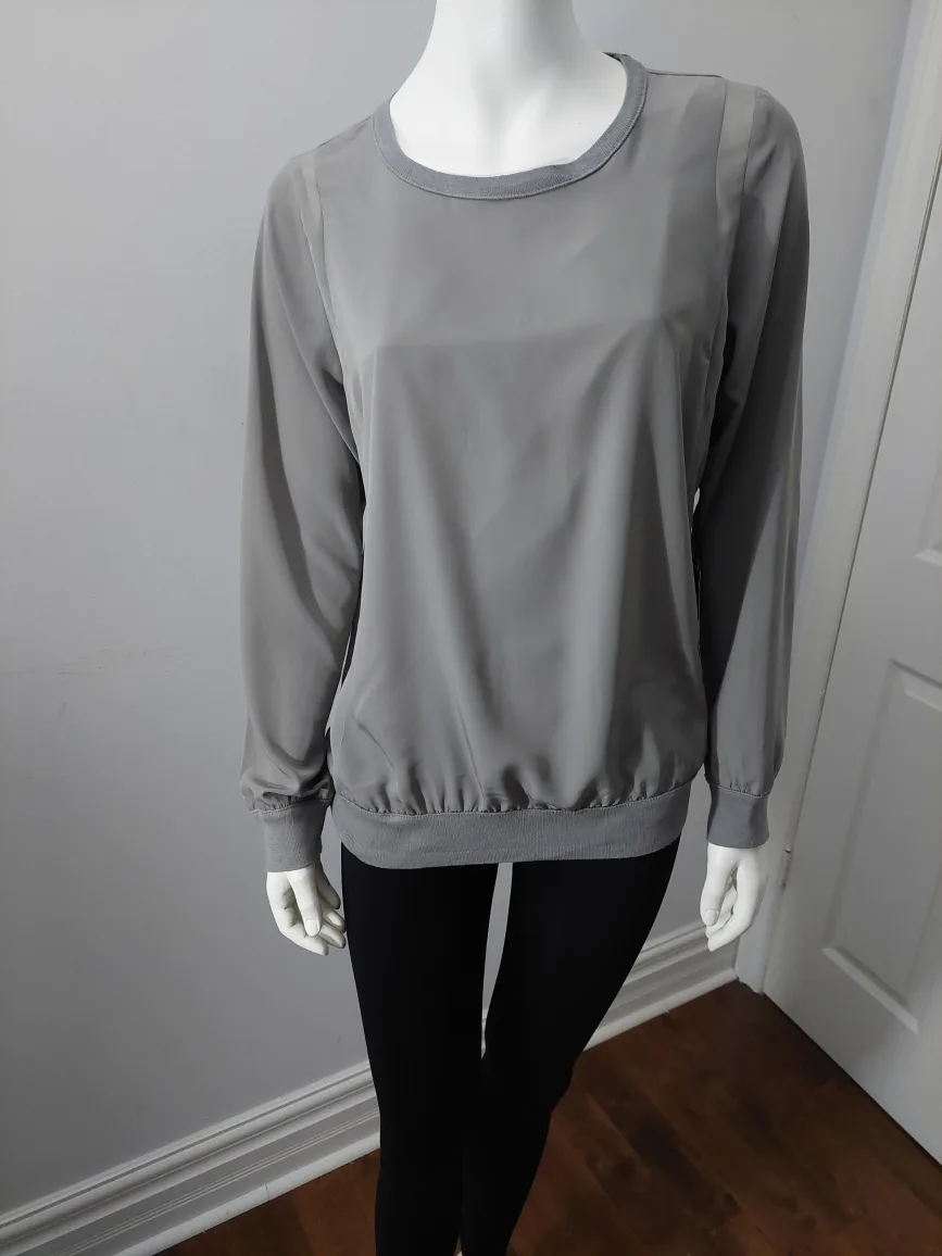 Simply Vera Vera Wang Pullover Top - Size M image indicator(4)