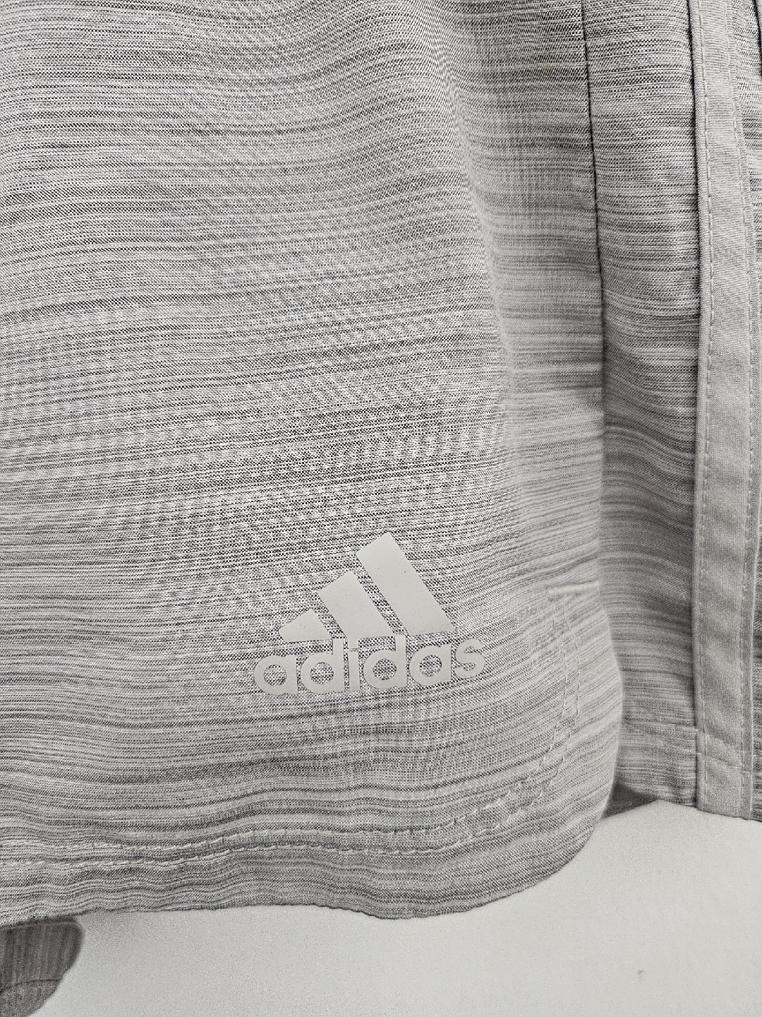 Short Adidas AEROREADY gris taille M - photo 2