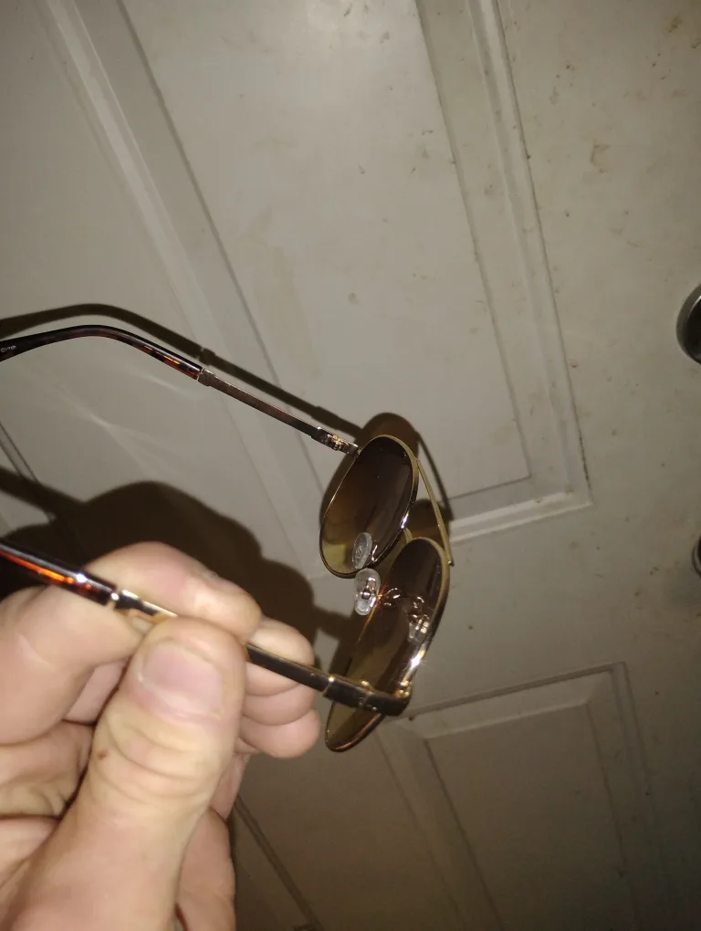 Aviator Sunglasses image indicator(2)