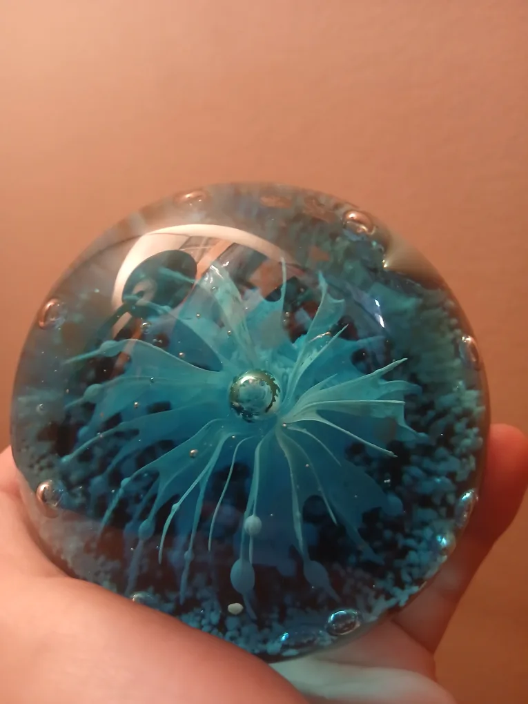 Beautiful blue Paperweight image indicator(2)