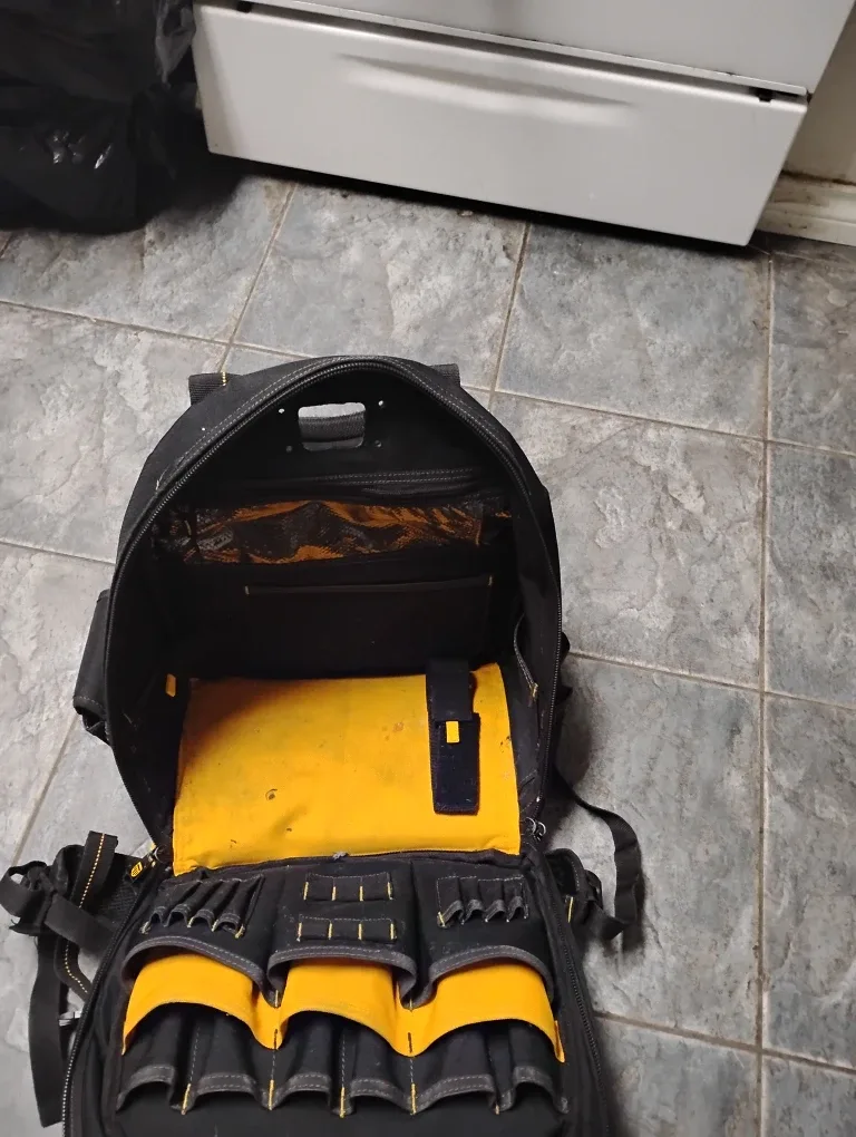 DeWalt Black & Yellow Tool Backpack image indicator(4)