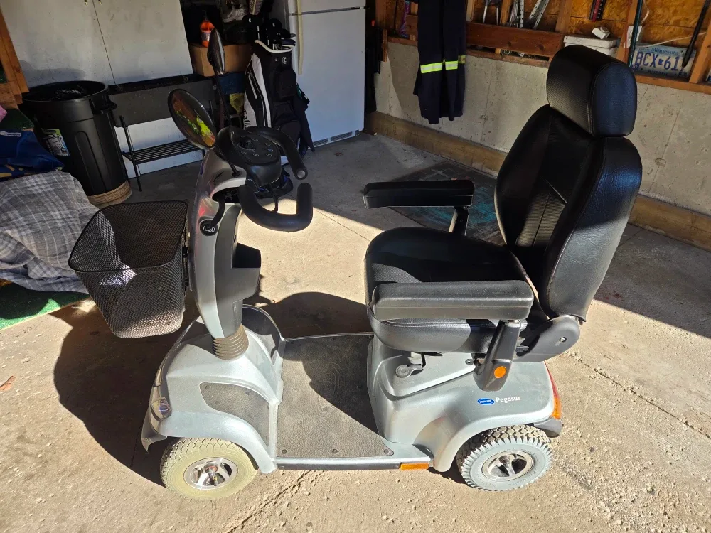 Invacare Pegasus Mobility Scooter image indicator(2)