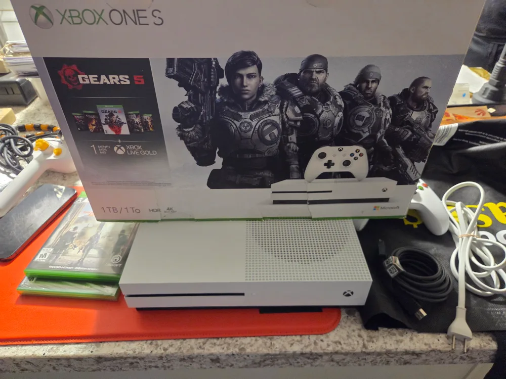 Xbox One S Console 1 TB with Halo Master Chief Collection thumbnail