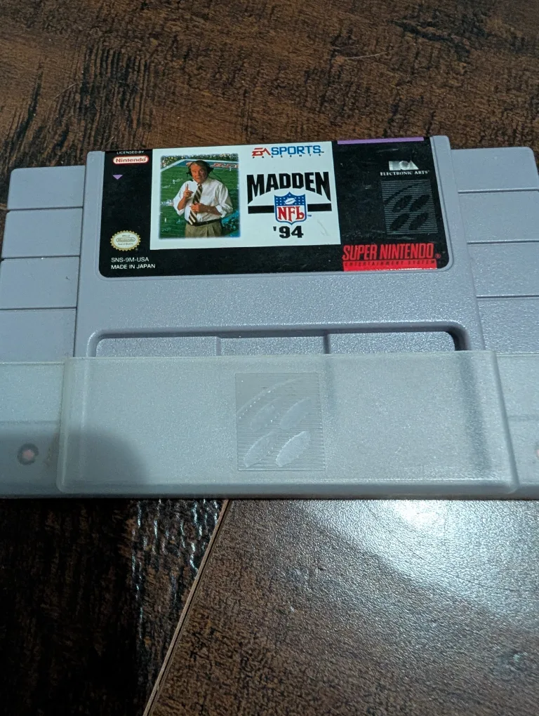 Madden NFL '94 Super Nintendo Game thumbnail
