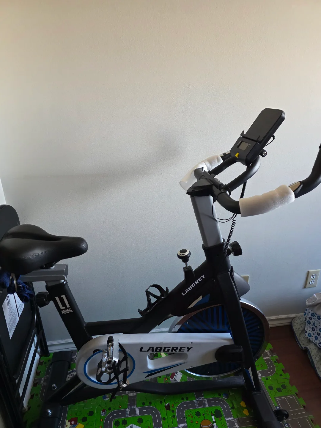 LABGREY L1 Indoor Exercise Bike thumbnail